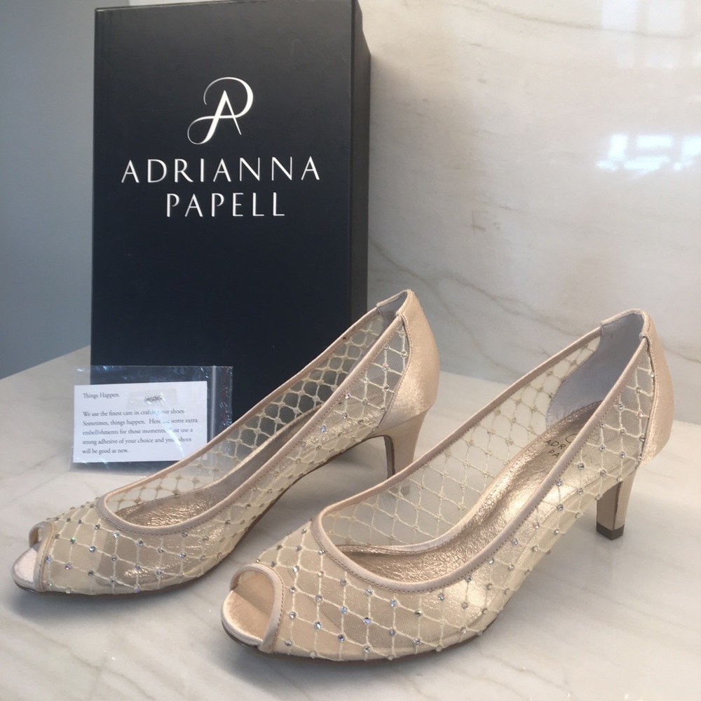 Adrianna Papell Jamie Glitter Pump
